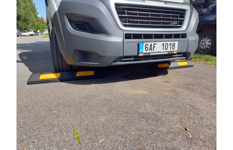 Parkovací doraz malý