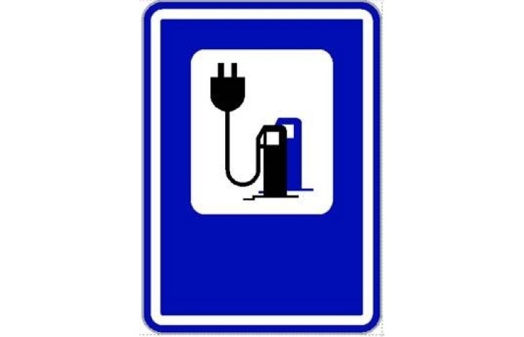 Dopravní značka IJ7 - Čerpací stanice (ELEKTRO)