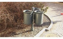 Litinový koš Masiv se sloupkem