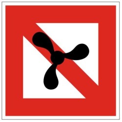 Plavební znak A12 - Zákaz plavby plavidel s vlastním pohonem