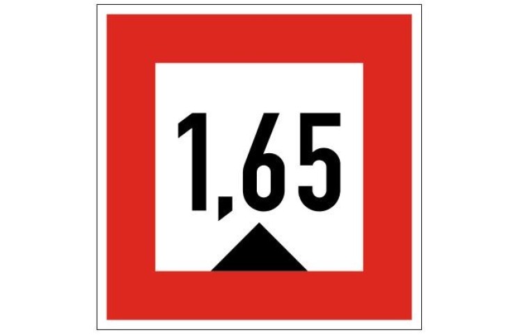Plavební znak C1 - Hloubka je omezena (pokud je uvedeno číslo, stanoví hloubku v metrech)